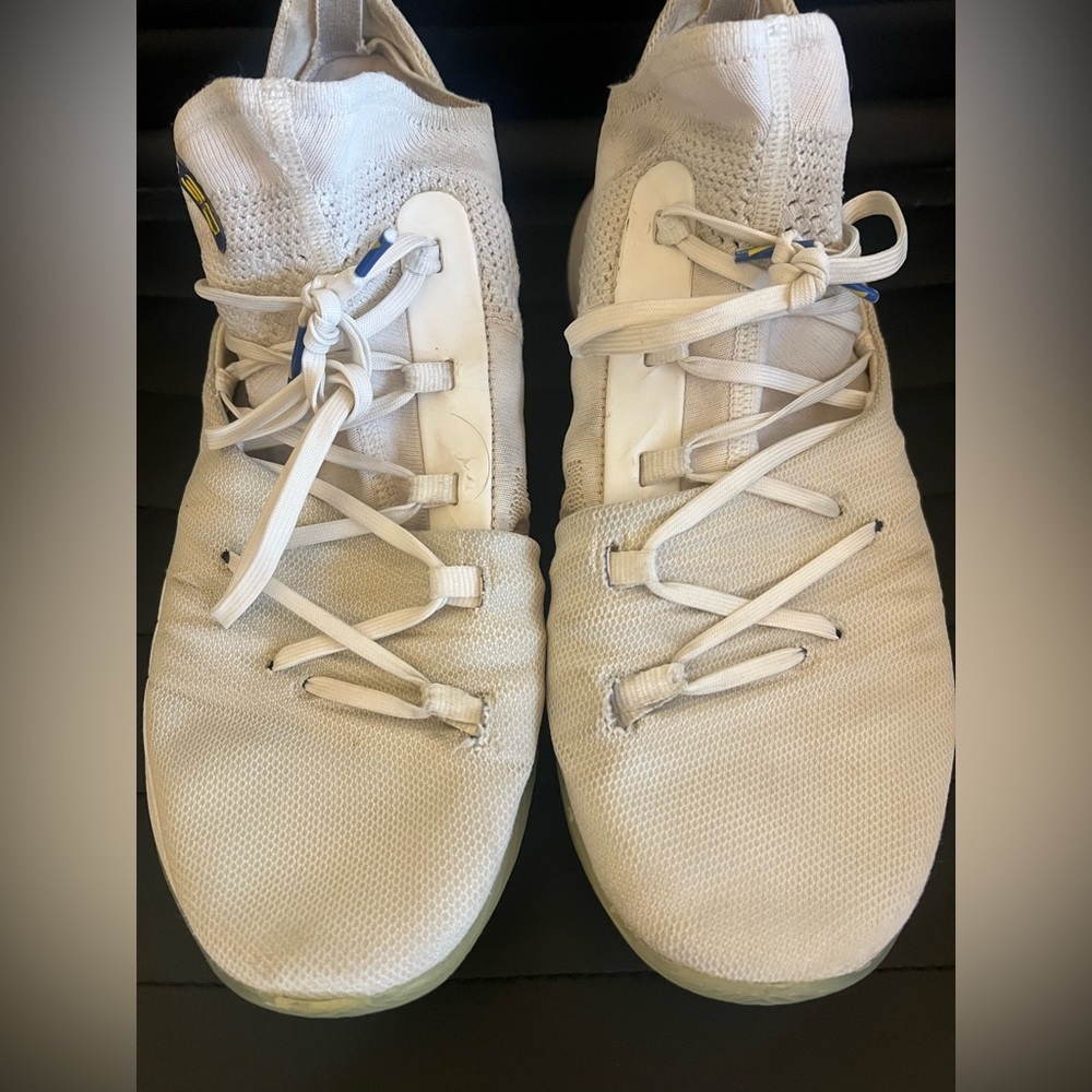 Under Armour White Sneakers with Classic Design and Comfort